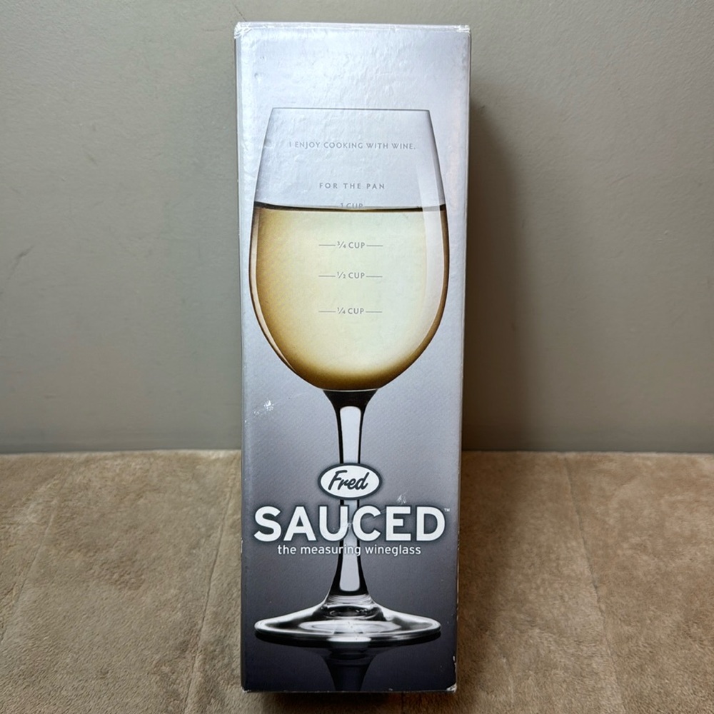 FRED “SAUCED” measuring cup wine glass